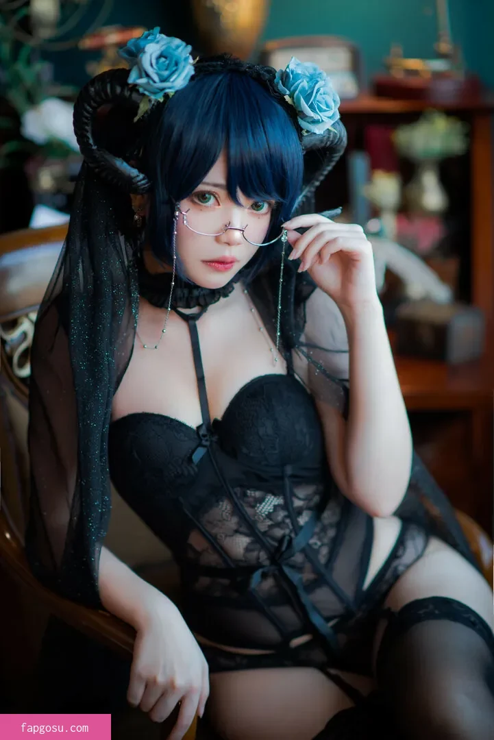 miu_cosplayer
