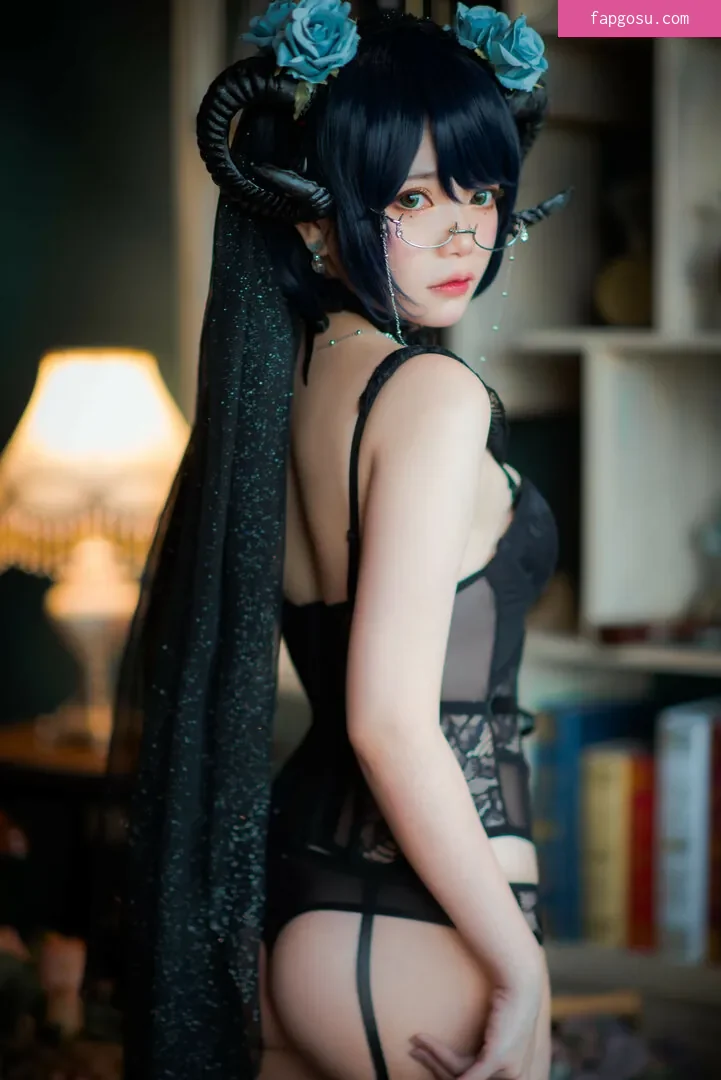 miu_cosplayer