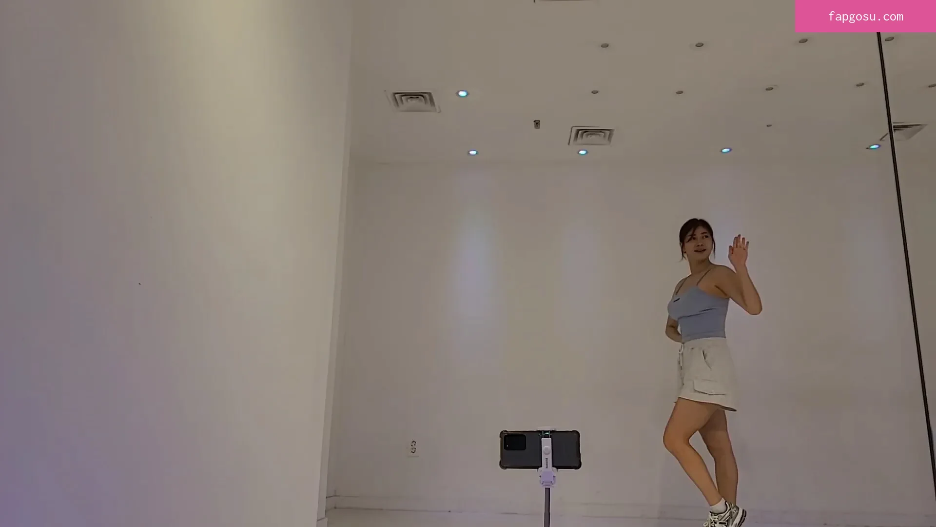 Min.E