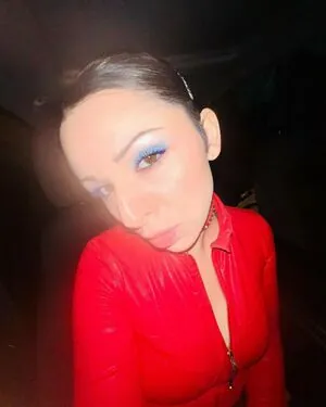 Madeline Goldstien content