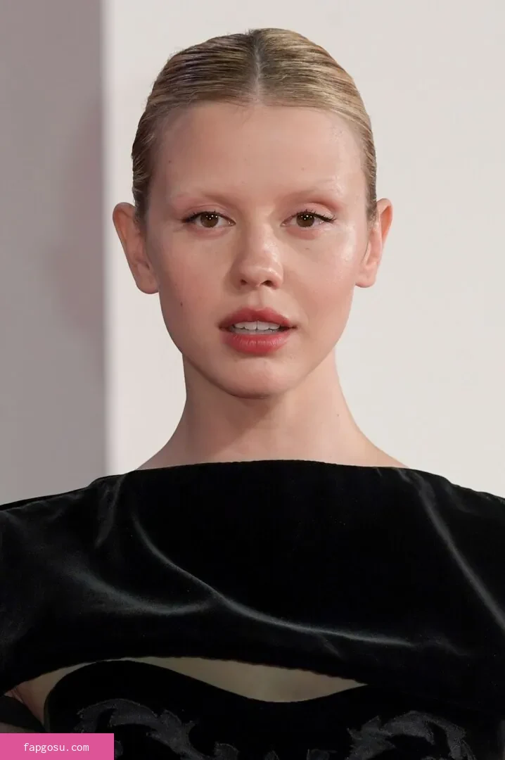 Mia Goth