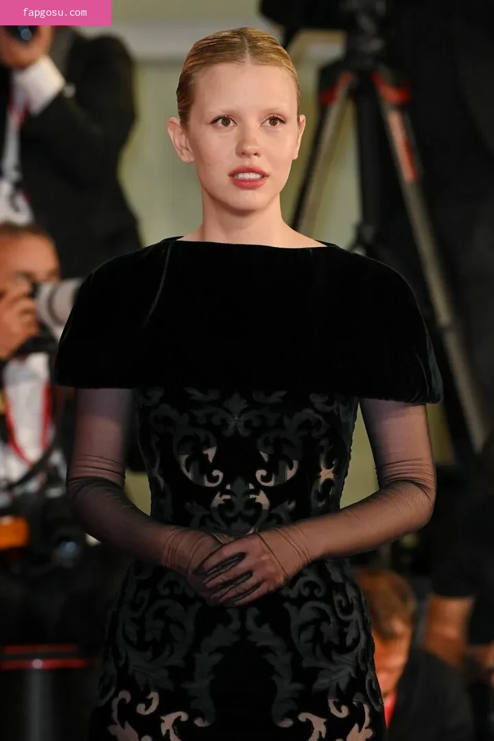 Mia Goth