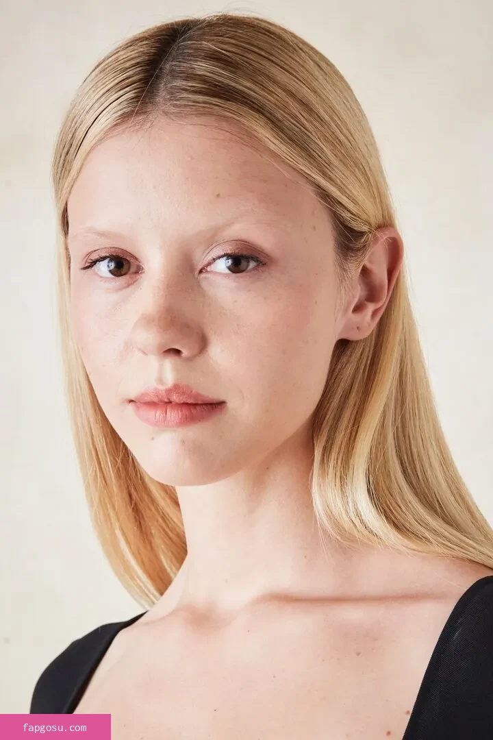 Mia Goth