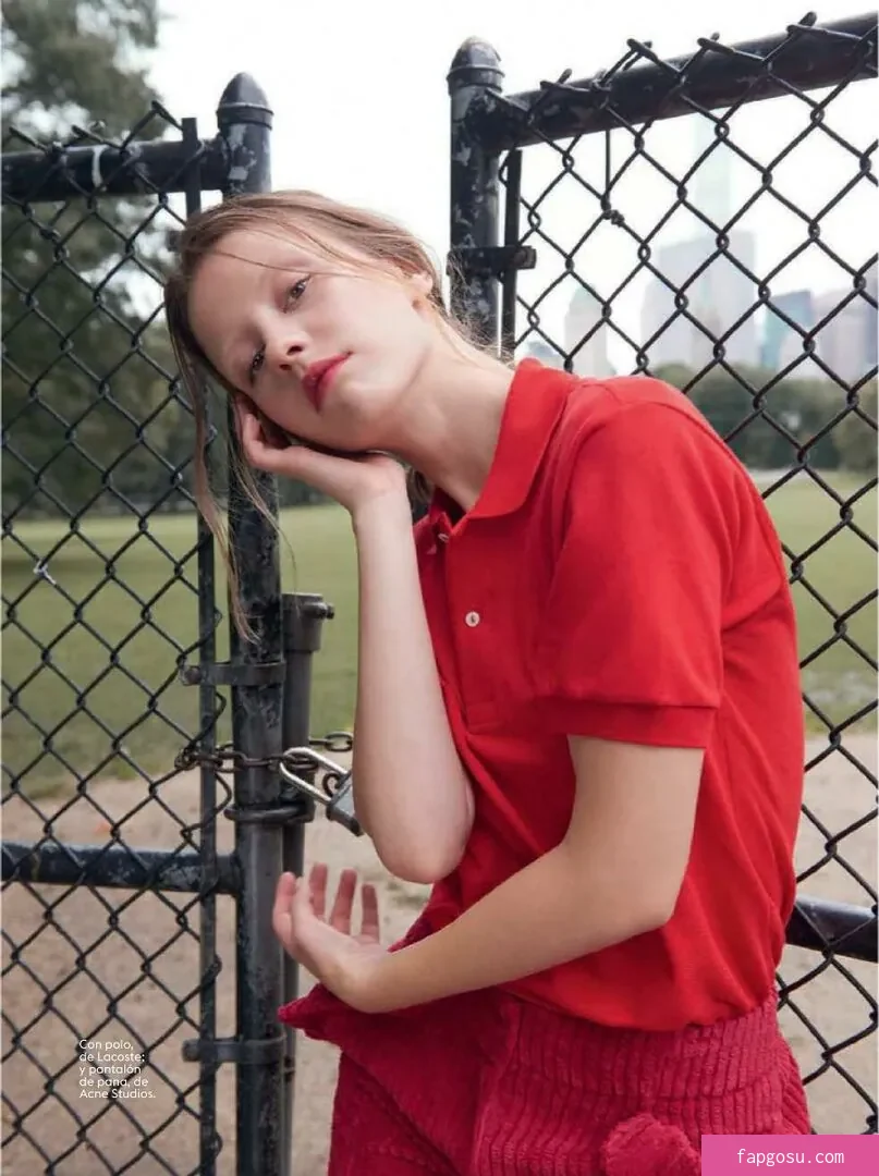 Mia Goth