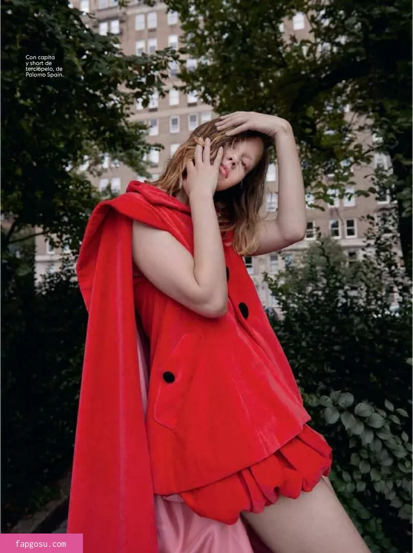 Mia Goth