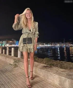 Marie Hackelberg content