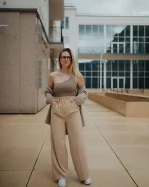 Marie Hackelberg content