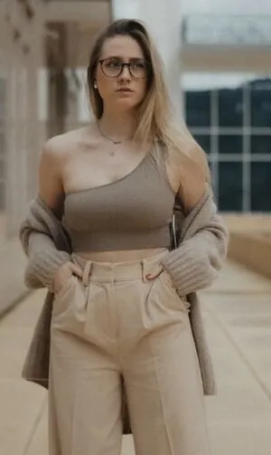 Marie Hackelberg content