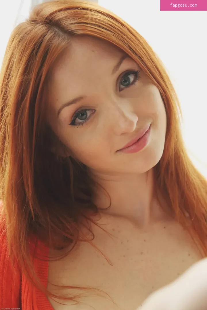 Michelle H. aka The Red Fox