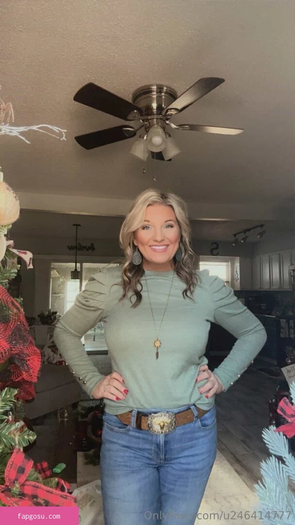 Mrs. Hollywood