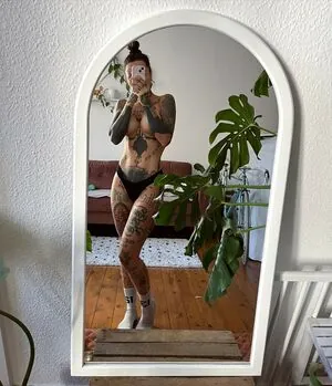 miezanthrop content