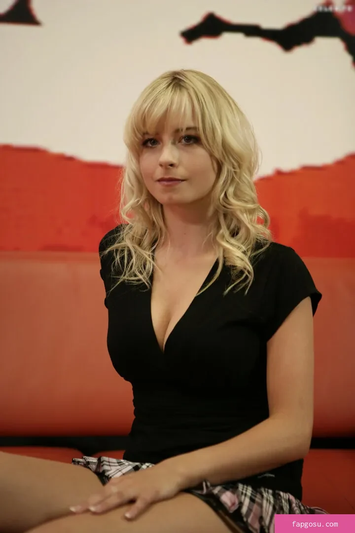 Mia Julia Brückner