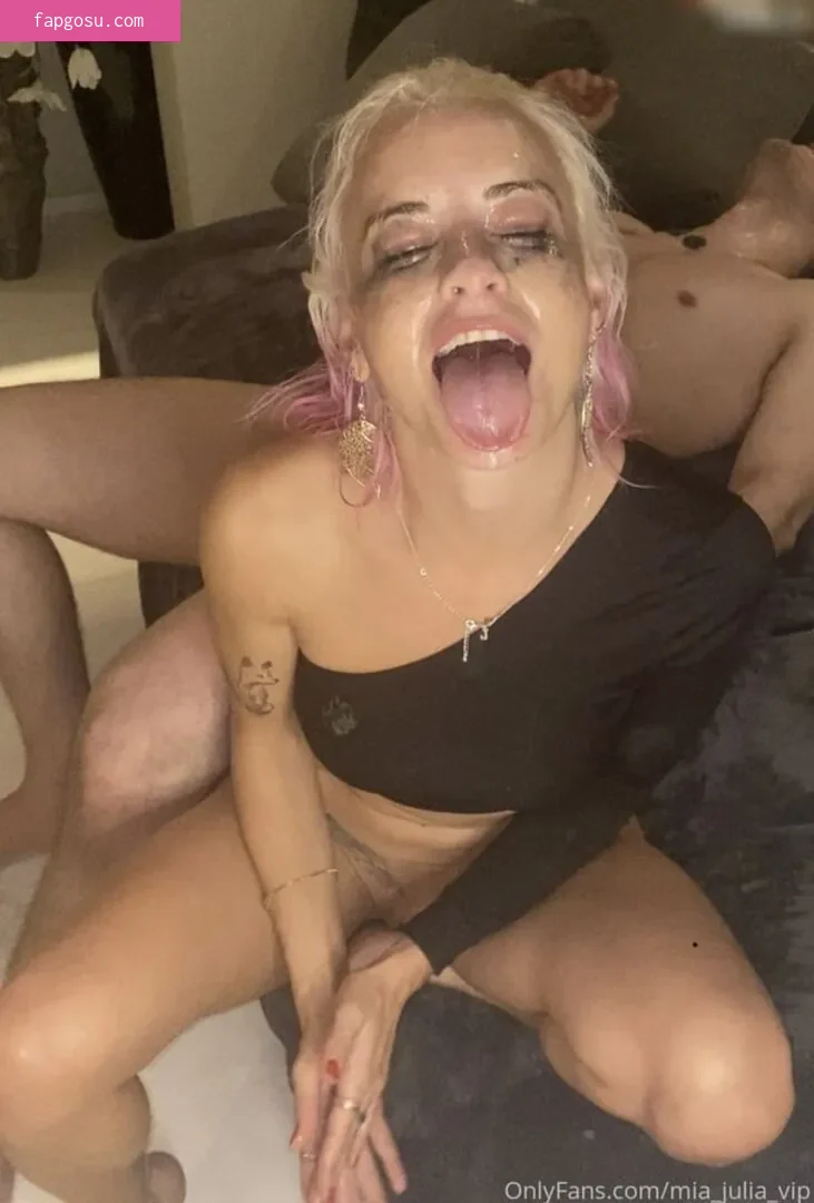 Mia Julia Brückner