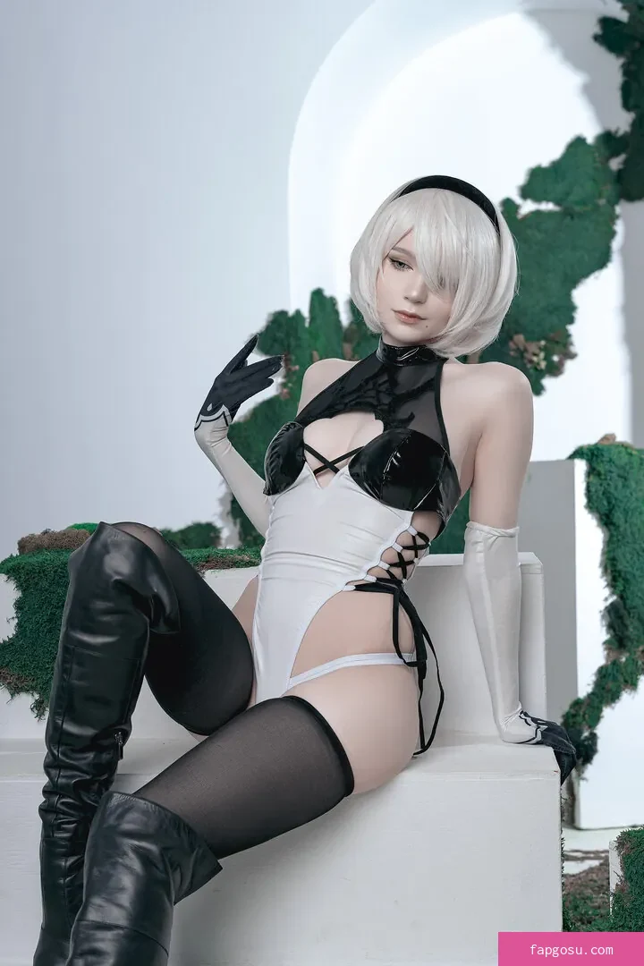 Michi Kyunn - Photo #9