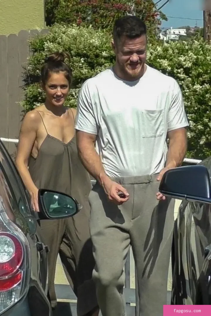 Minka Kelly