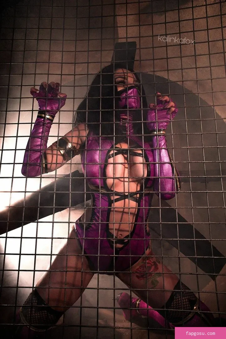 Mortal Kombat Erotic Cosplay