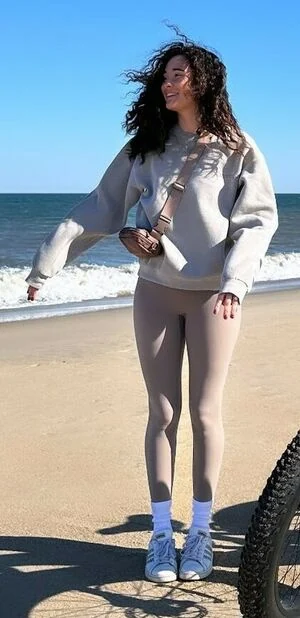 Meghan Lane content