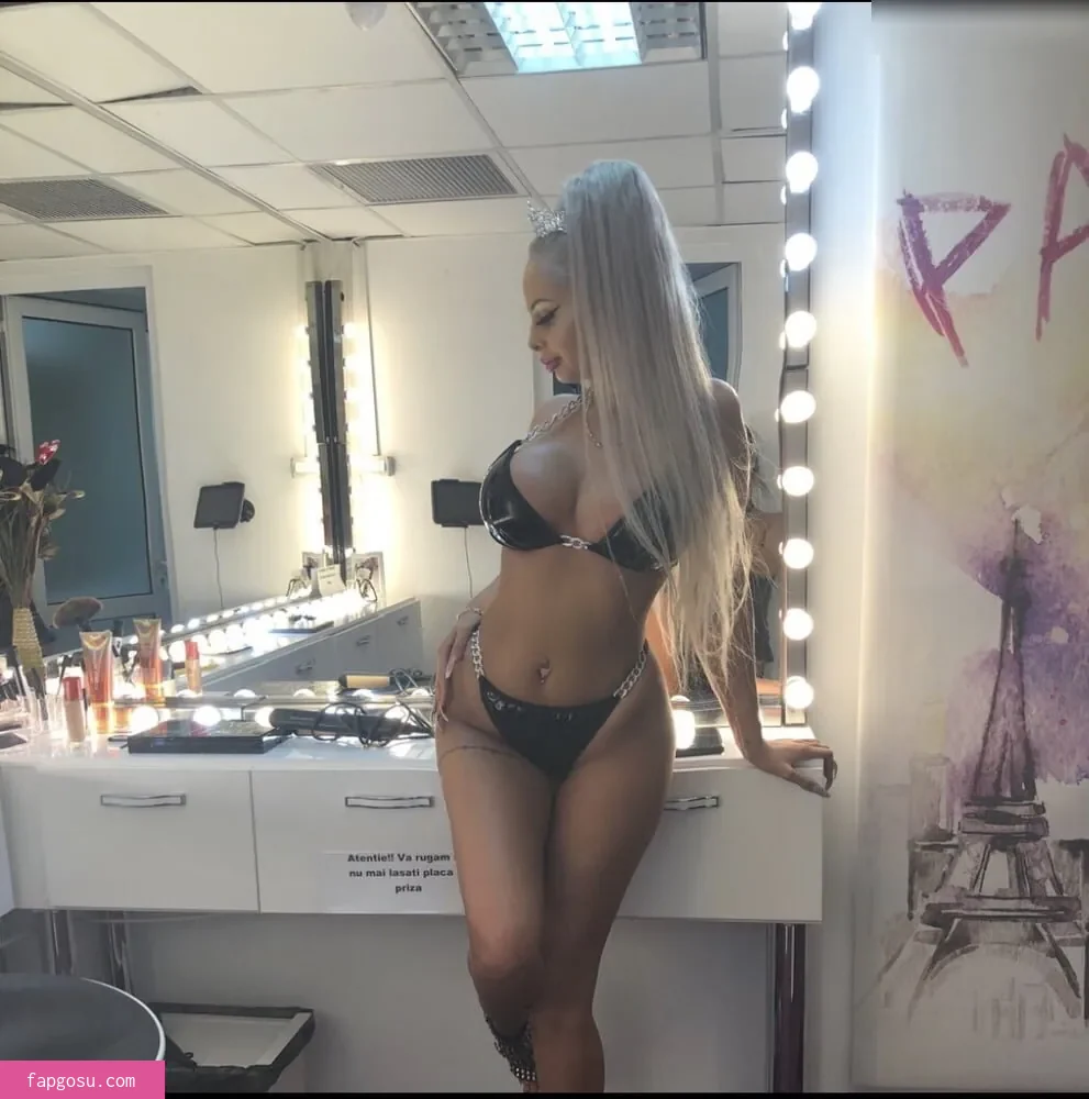 Melanie Lexxx - Photo #63