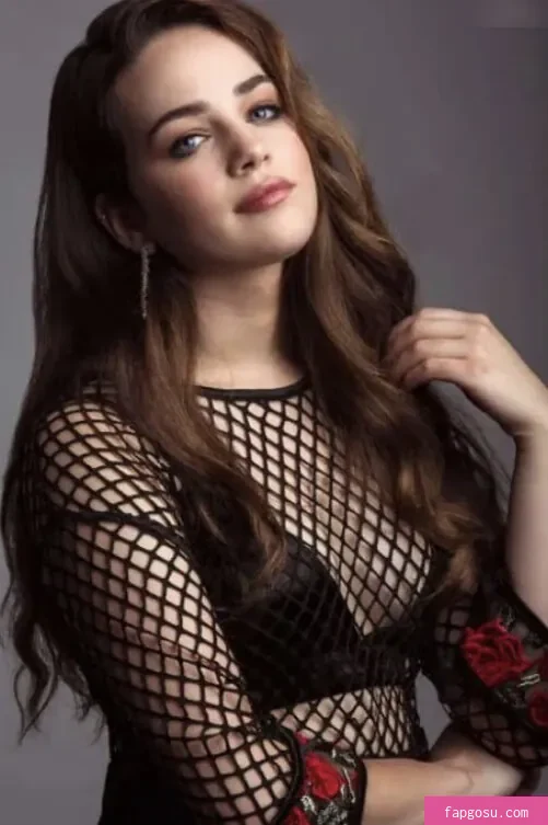 Mary Mouser