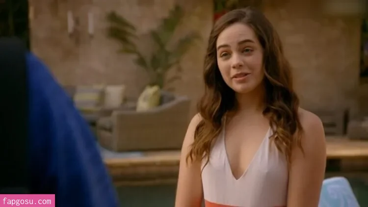 Mary Mouser