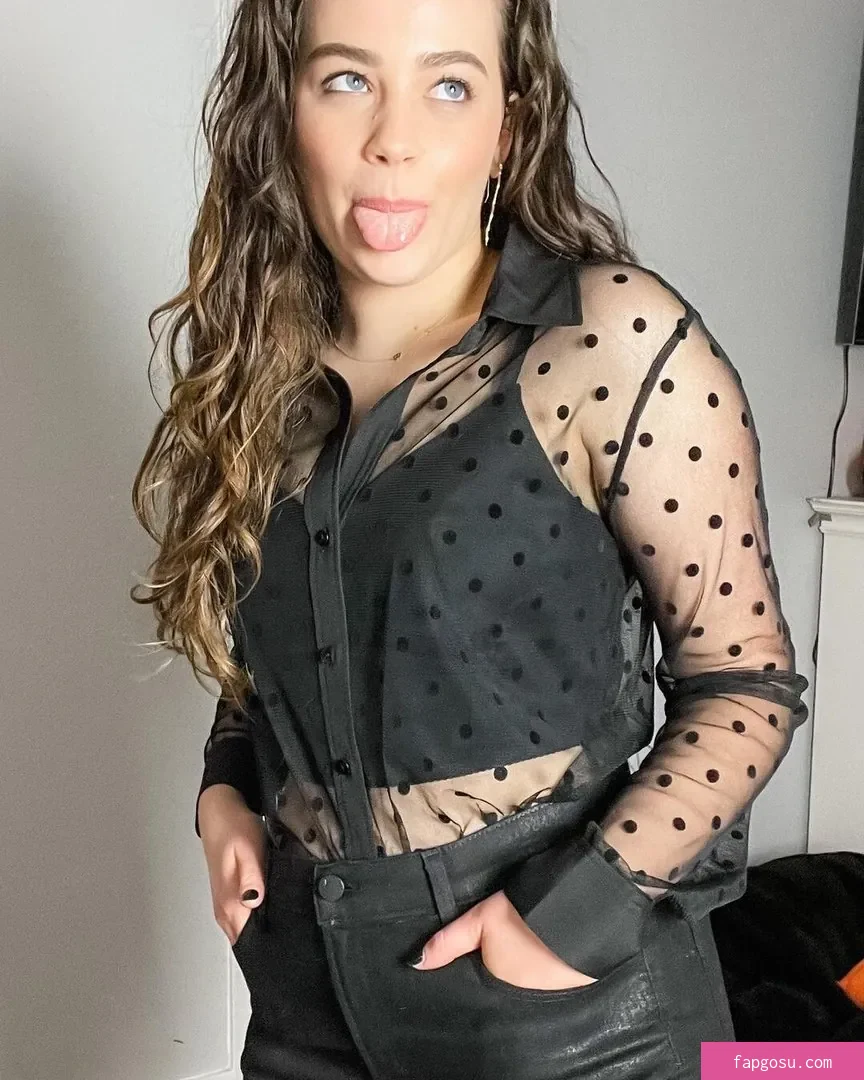 Mary Mouser