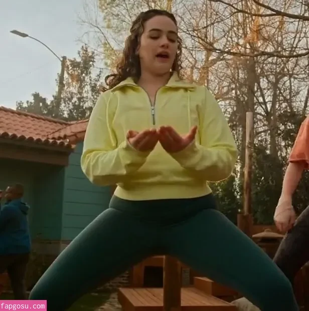 Mary Mouser