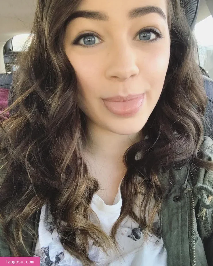 Mary Mouser
