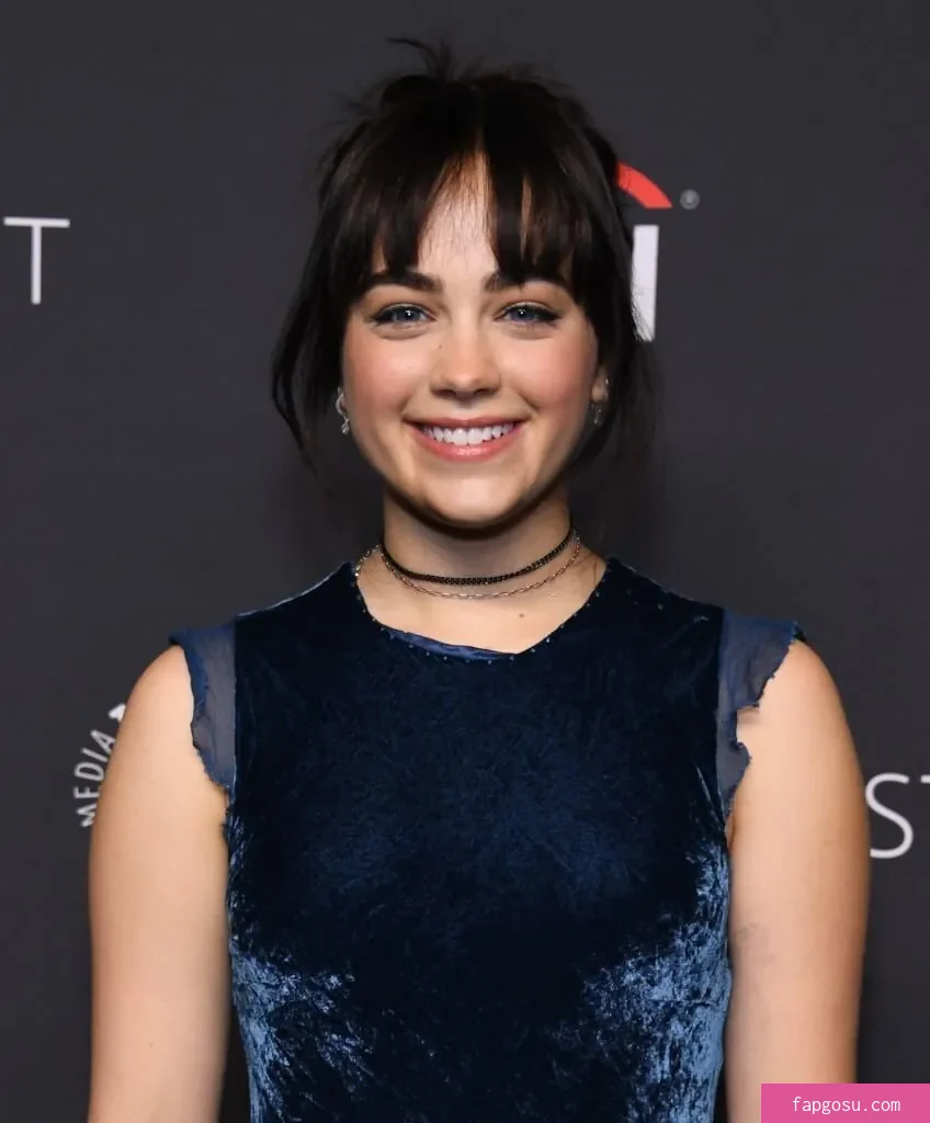 Mary Mouser