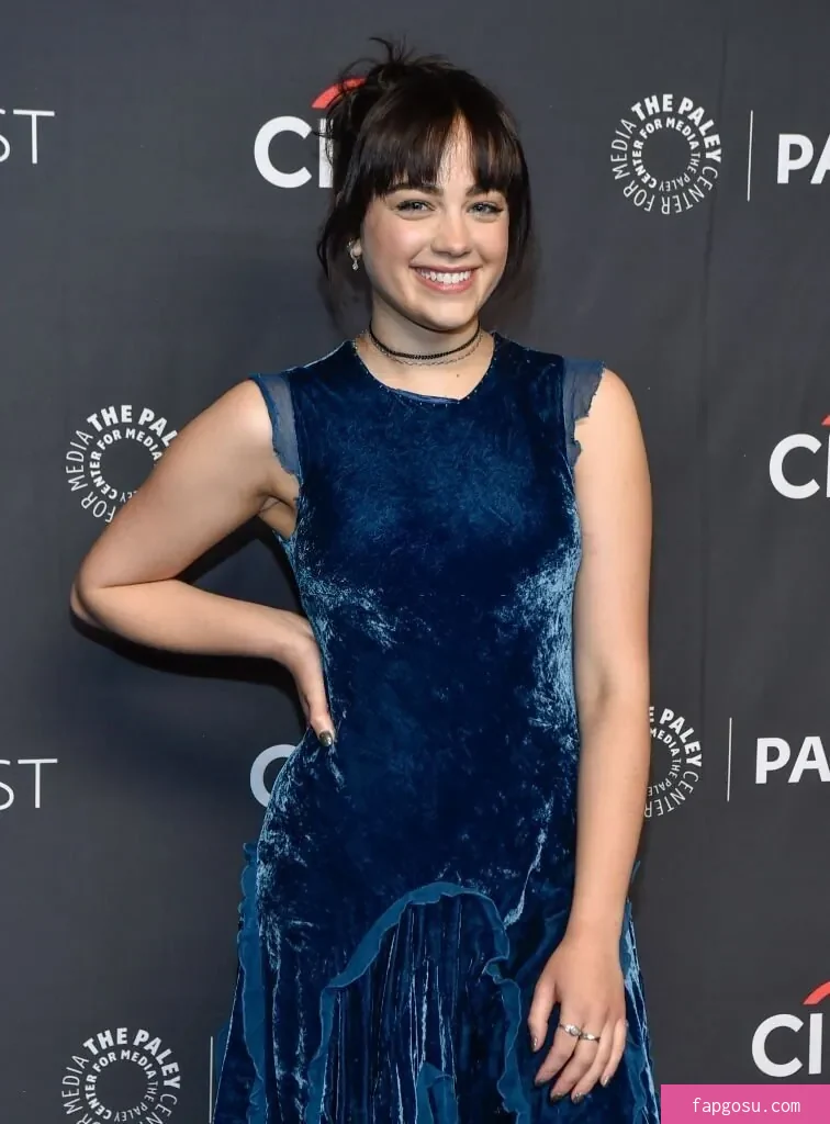 Mary Mouser