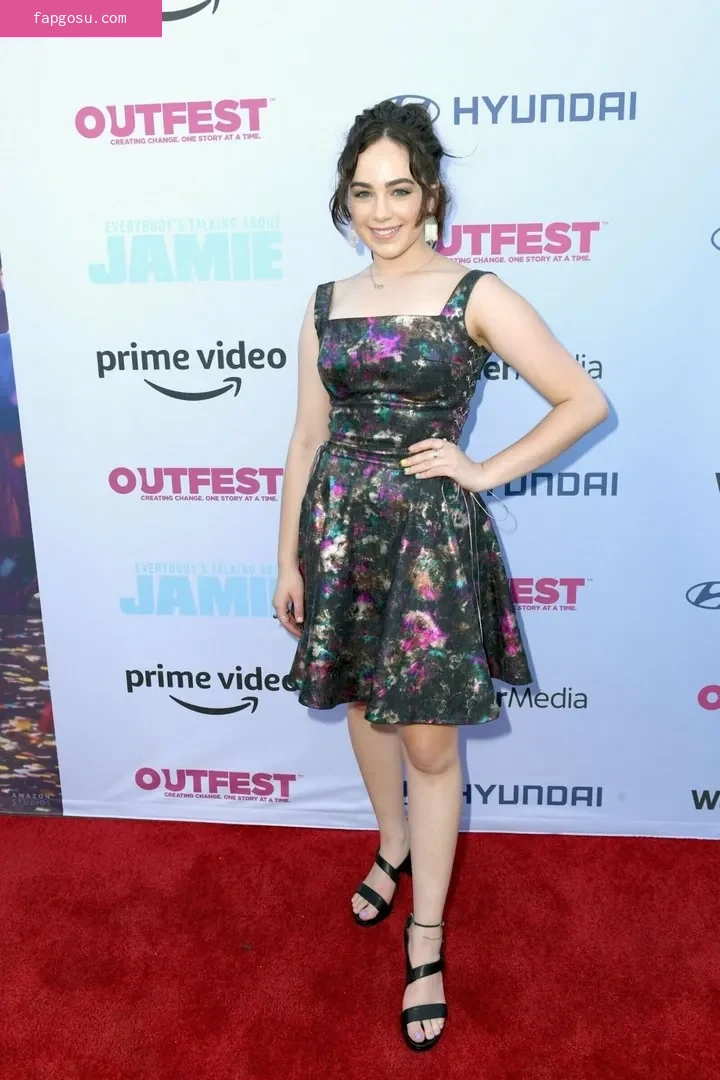Mary Mouser