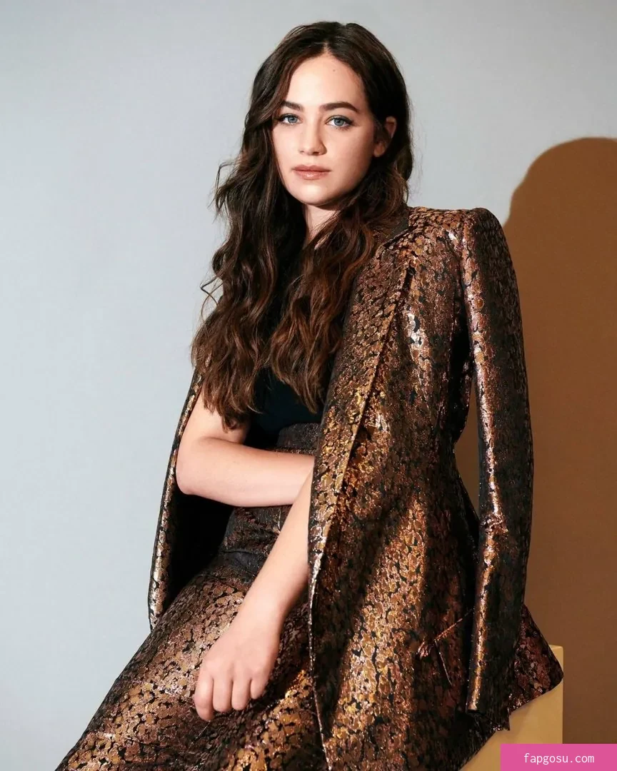 Mary Mouser