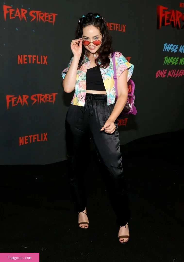 Mary Mouser