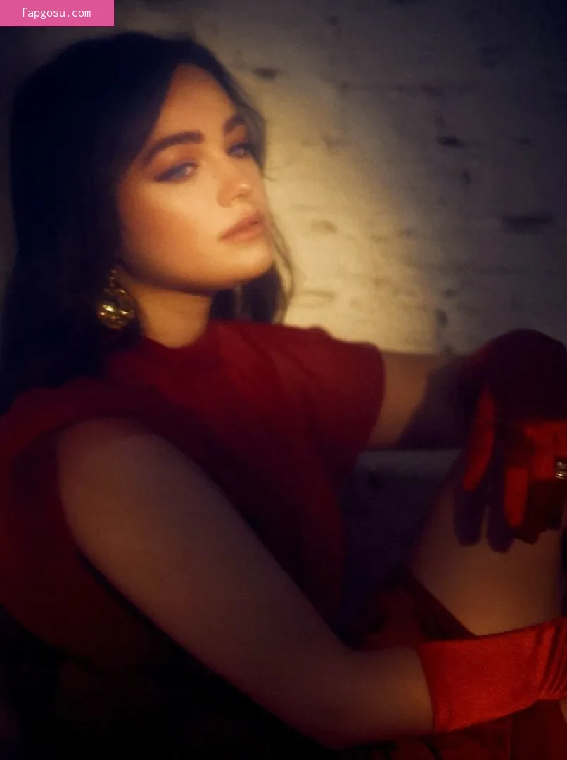 Mary Mouser