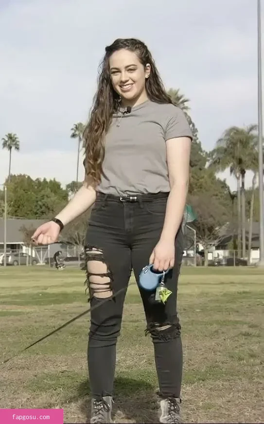 Mary Mouser