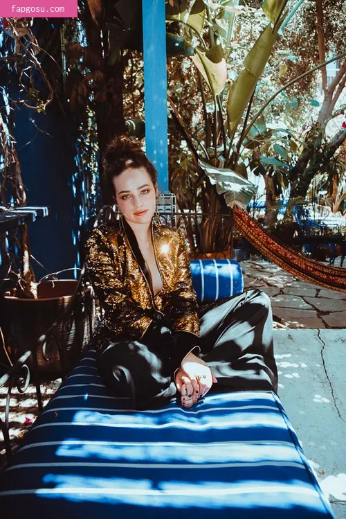 Mary Mouser