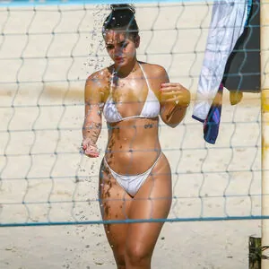 Mel Maia