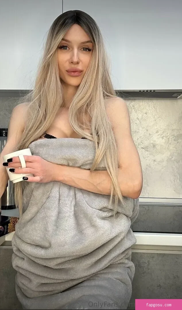 mia_meow_girl
