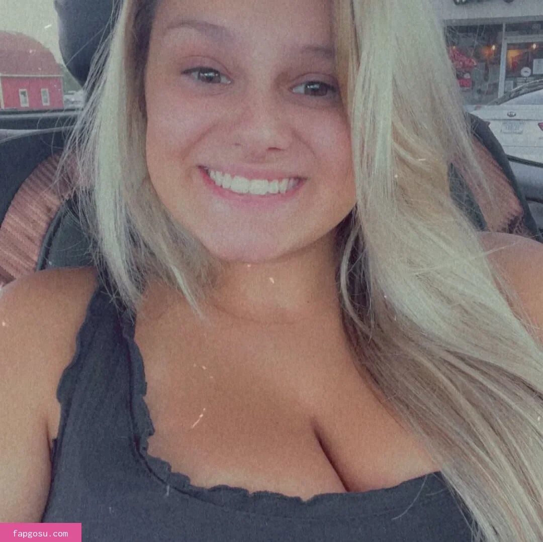 Macy Nicole Burris