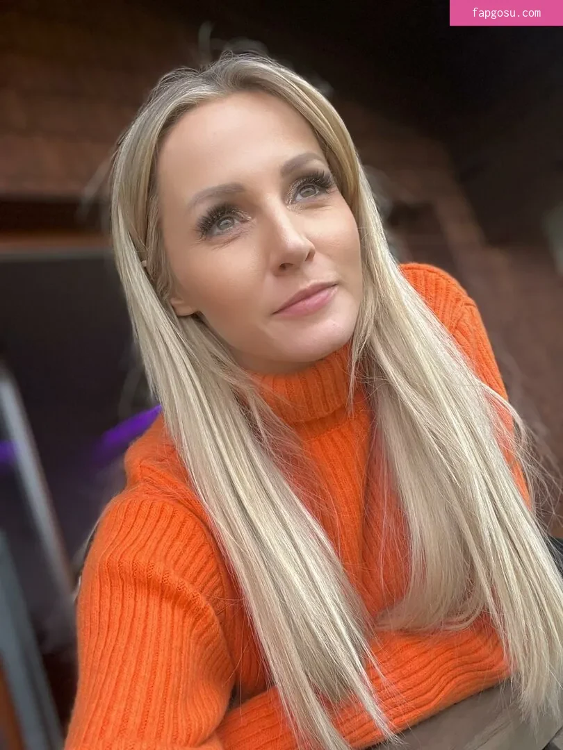 Melissa Naschenweng