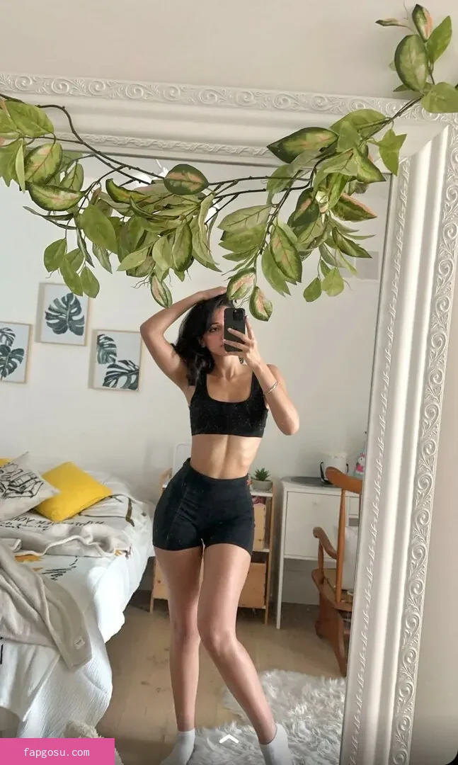 Melody Oz