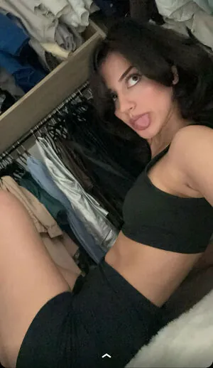 Melody Oz