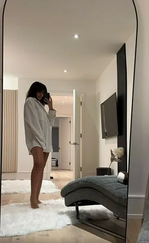 Melody Oz