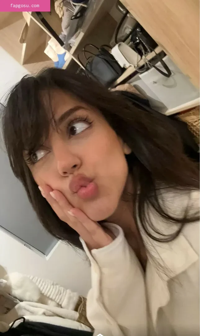 Melody Oz