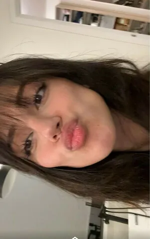 Melody Oz
