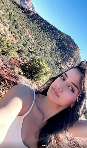 Melody Oz