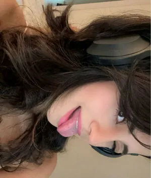 Melody Oz