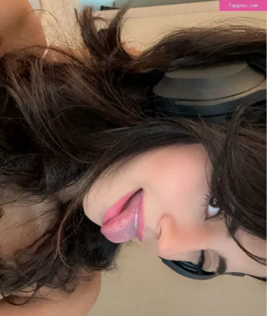 Melody Oz - Photo #390