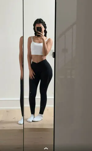 Melody Oz