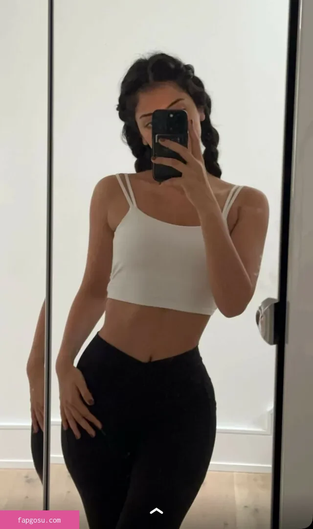 Melody Oz