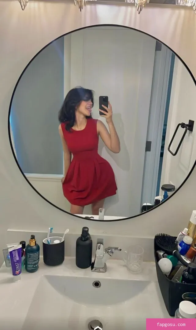 Melody Oz